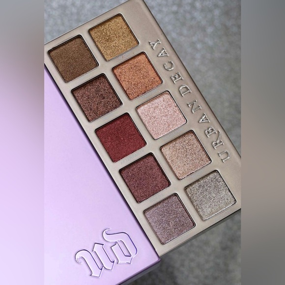 Urban Decay Heavy Metals Palette. - Picture 3 of 16